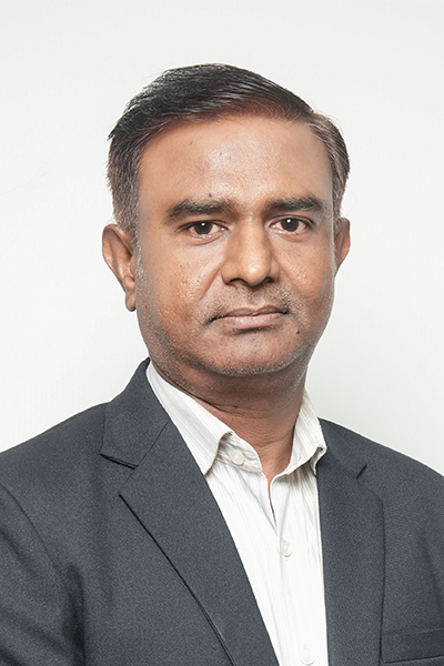 Dr. Nanthakumar R